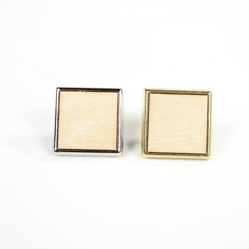 Pin's Carré Bois - France