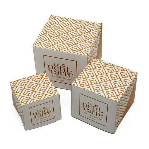Cube personnalisé 15 carrés de chocolat avec bagues personnalisées